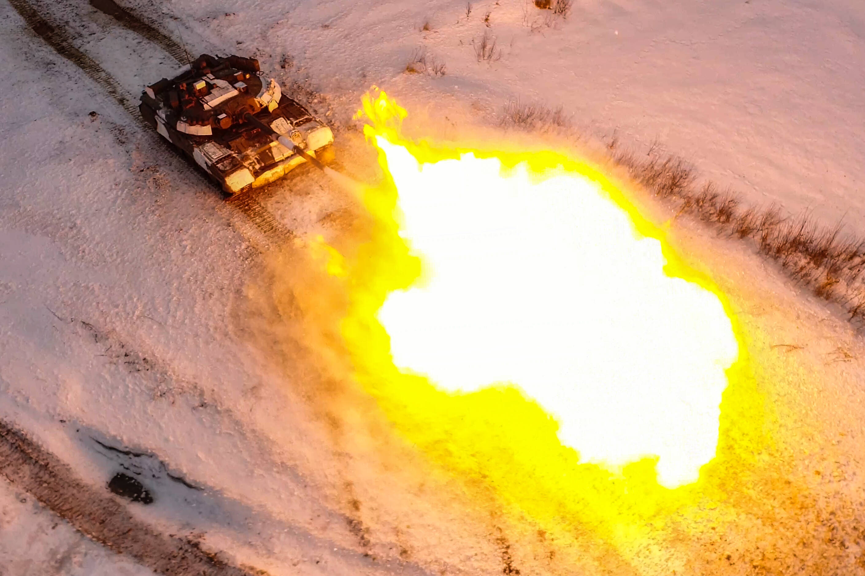 Putin tobt, Kampfjet abgeschossen - über 870 Mann gefallen, an einem Tag!