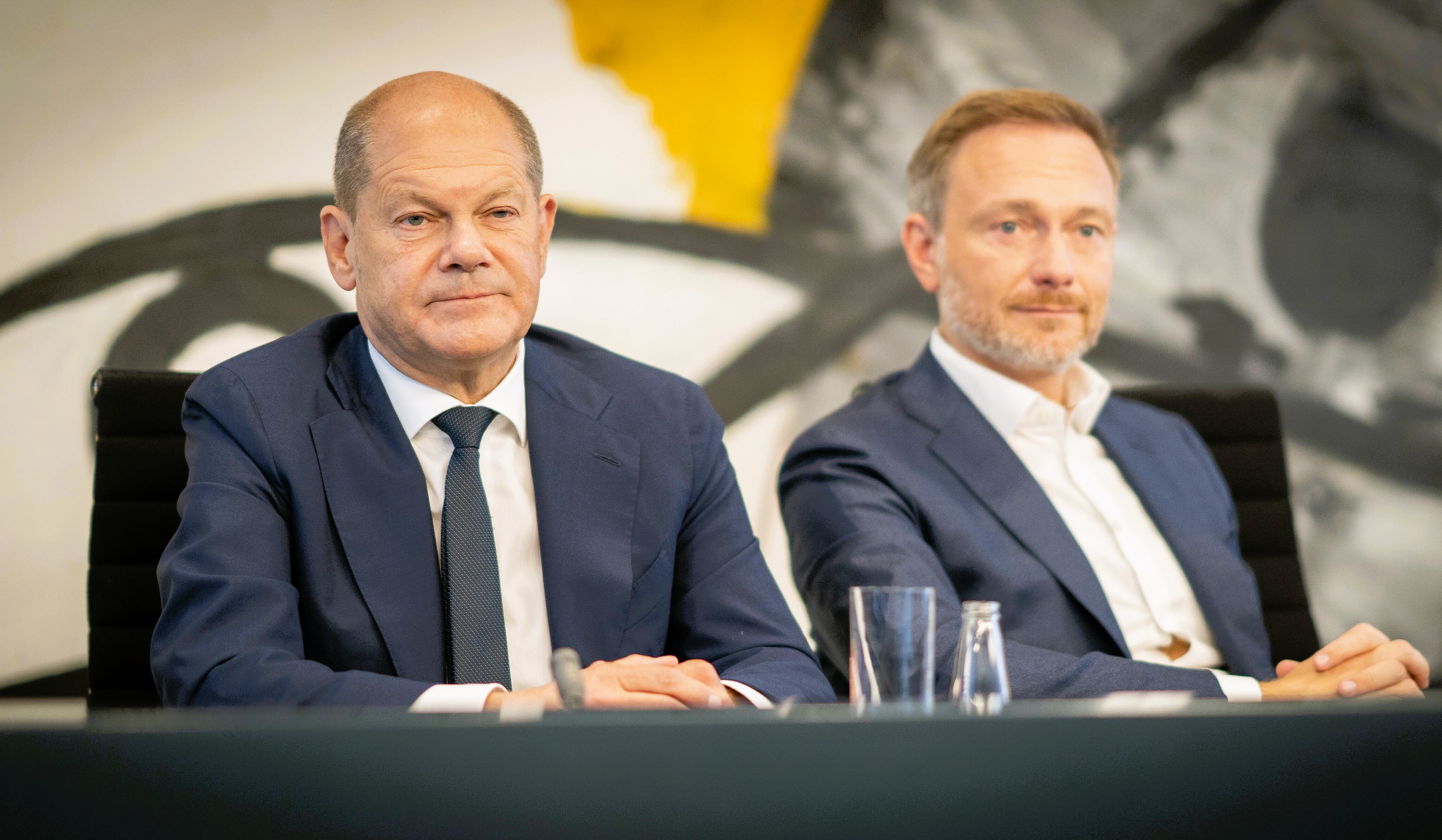 Umfrage-Hammer für die Ampel! Bundesregierung droht das Aus! Mehrheit der Deutschen gegen die Ampel