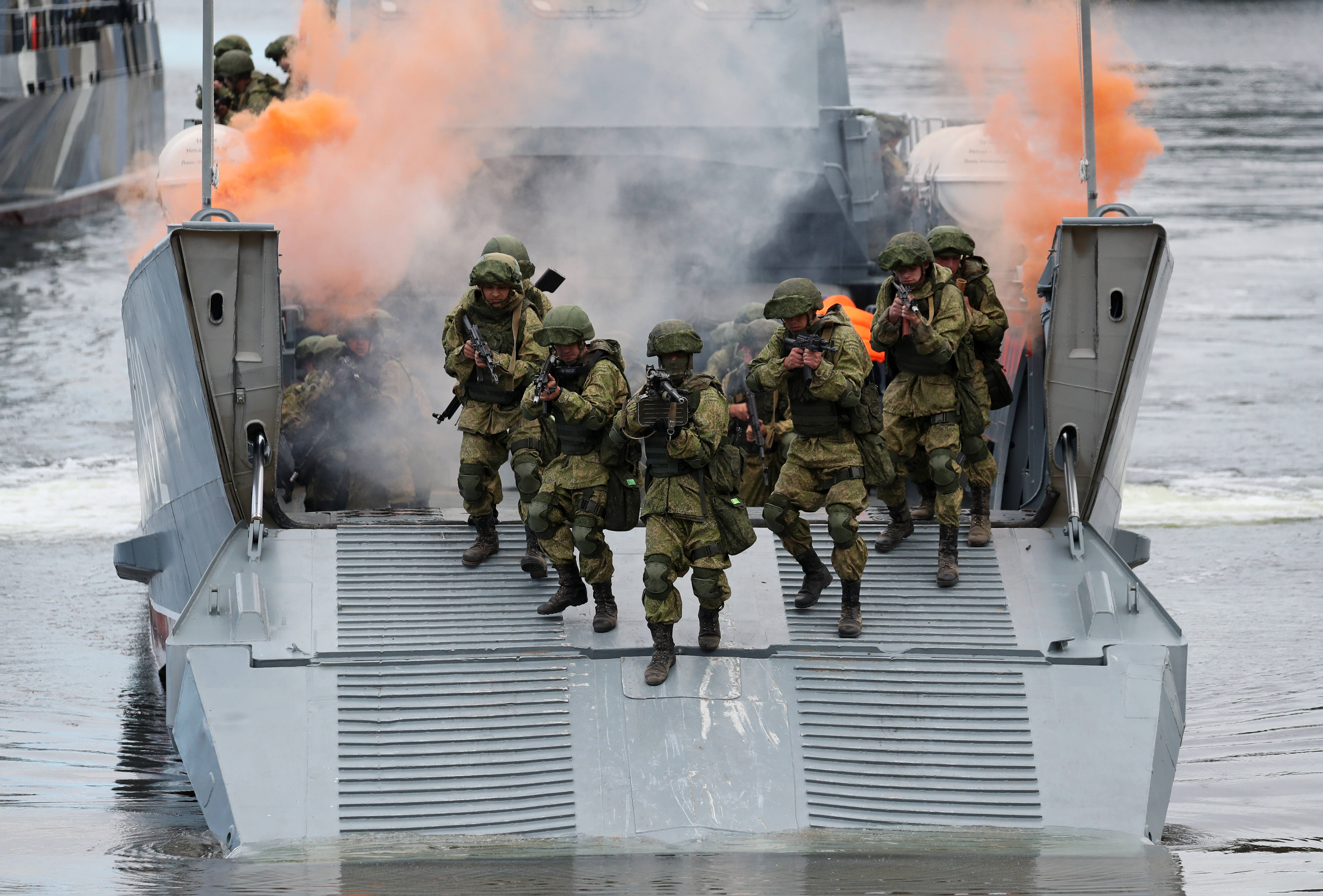 Eilmeldung! NATO verstärkt Truppen an der Ostflanke! Angst vor russischem Überfall in den baltischen Staaten!