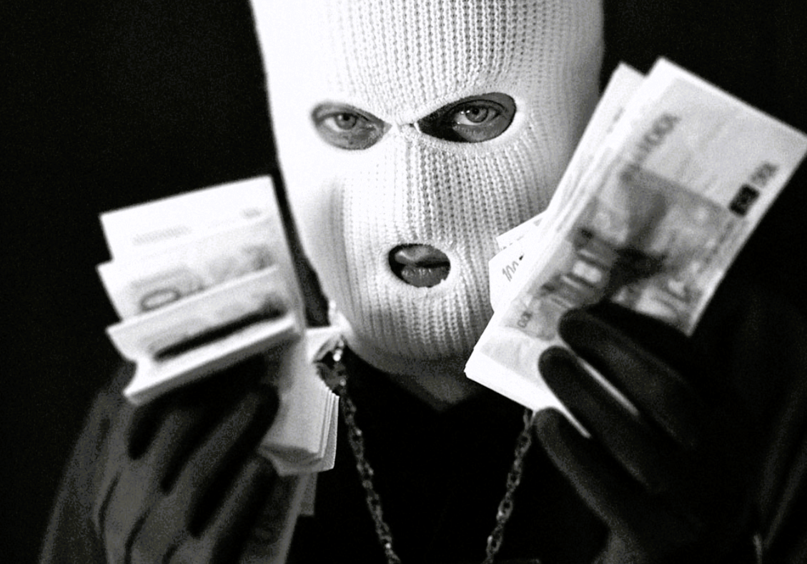 EILMELDUNG! Überfall auf Geldtransporter - bewaffneten Räubern gelingt spektakuläre Flucht! 