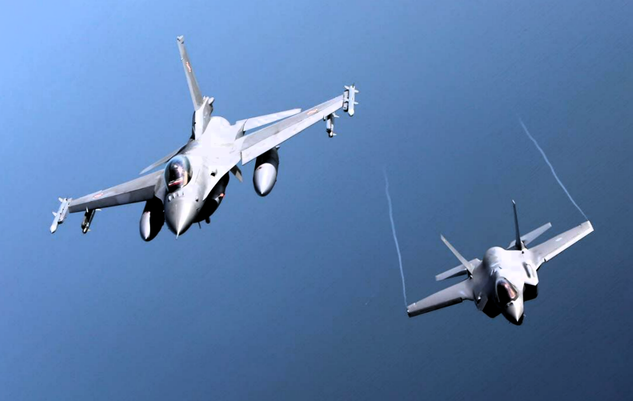 Yemen Conflict Escalates: US and UK Forces Strike 18 Huthi Targets!