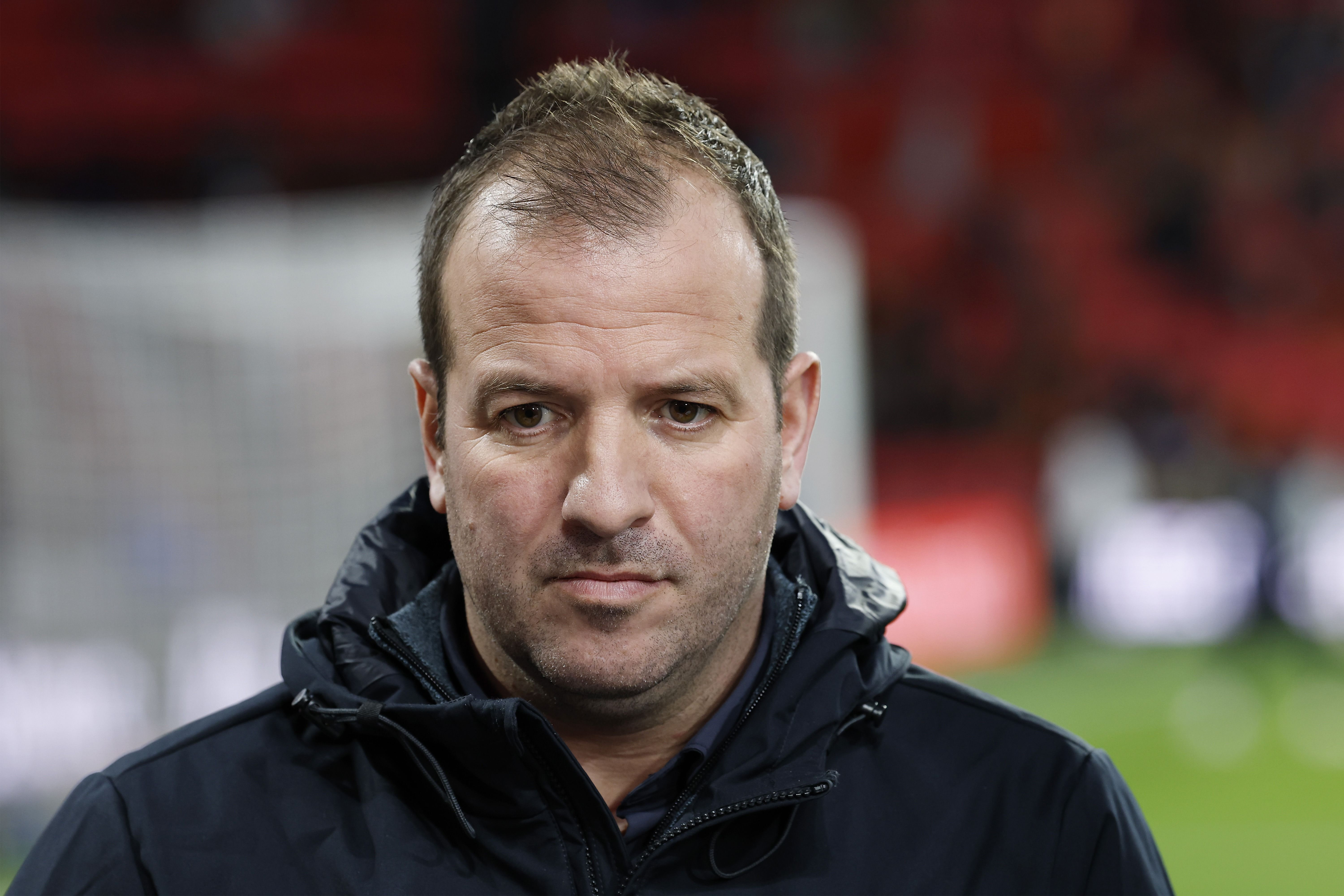 Rafael van der Vaart biedt alsnog zijn excuses aan na opmerking over Japanse spelers