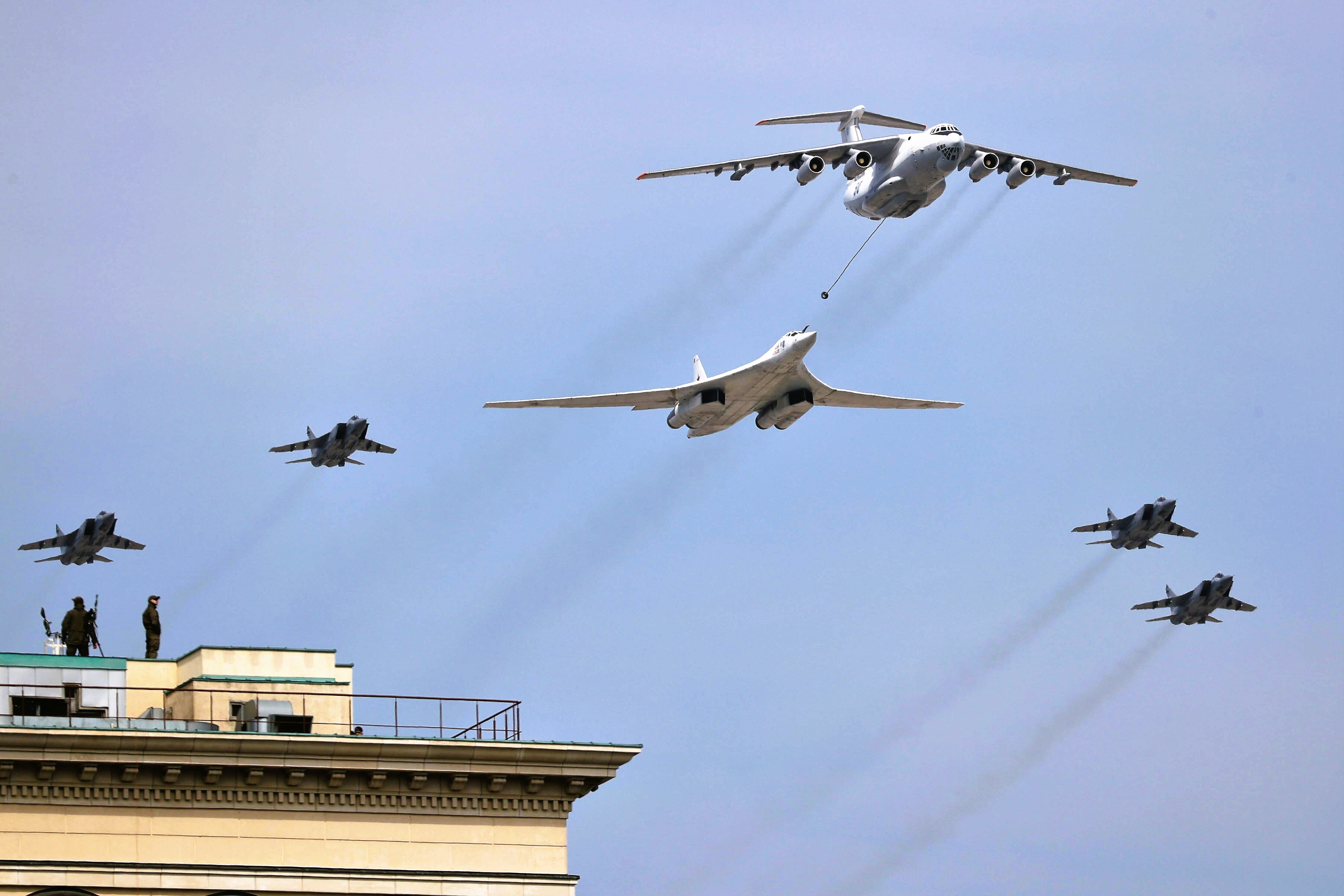 Neuer Luftalarm in der Ukraine! Hyperschallraketen auf dem Weg! 2 Raketenfregatten im Schwarzen Meer gesichtet