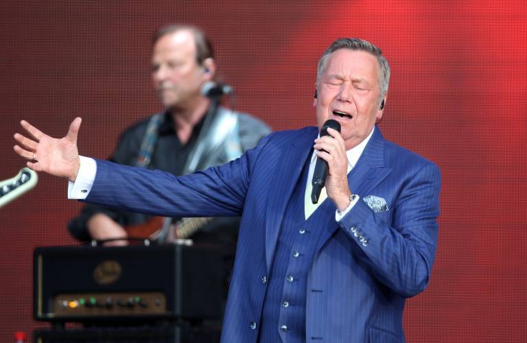 Fans sorgen sich um Roland Kaisers Gesundheit - schwere Krankheit diagnostiziert!