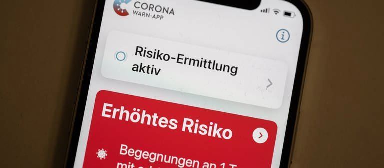 RKI - Maskenpflicht und Impfungen im Herbst? Corona-Infektionen in Deutschland haben sich verdoppelt