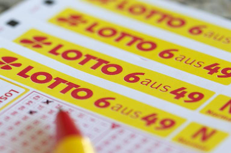 Lotto-Millionär tot aufgefunden - Seine Millionen brachten ihm kein Glück