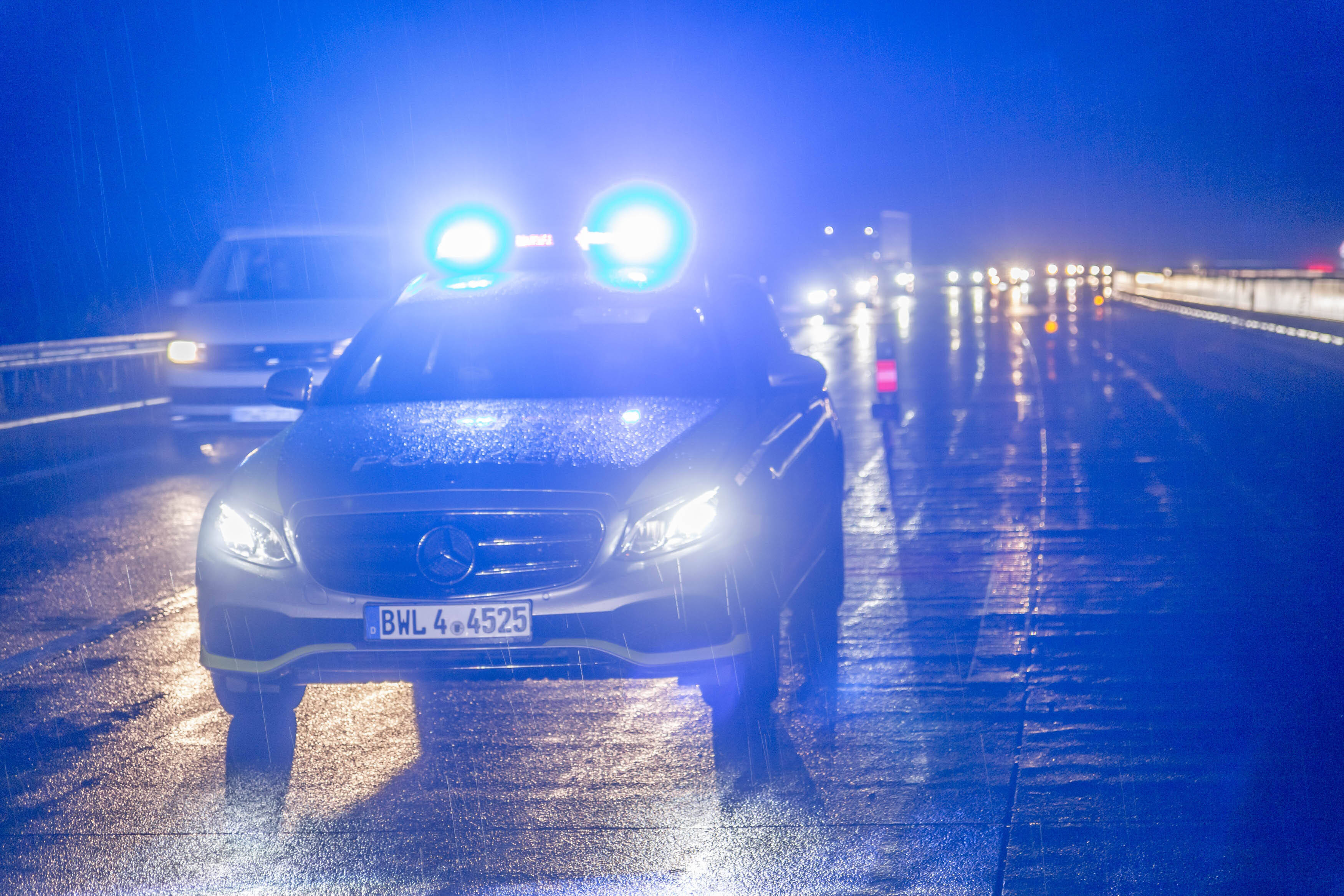 Lehrerin auf der A9 erschossen! Trauriges Schicksal einer Mutter – die erschreckende Wahrheit kommt ans Licht